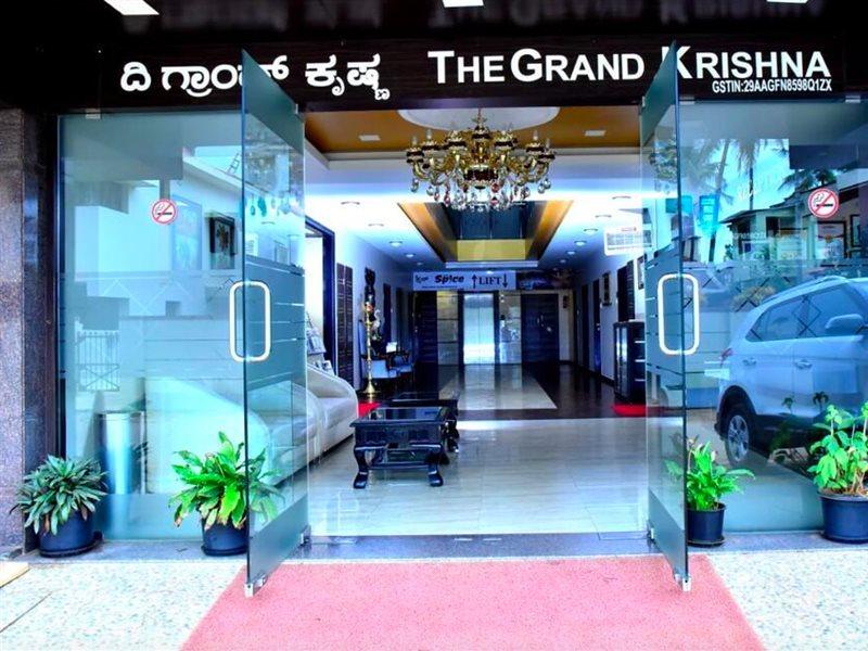 The Grand Krishna Luxury Hotel Chikmagalūr Exterior foto