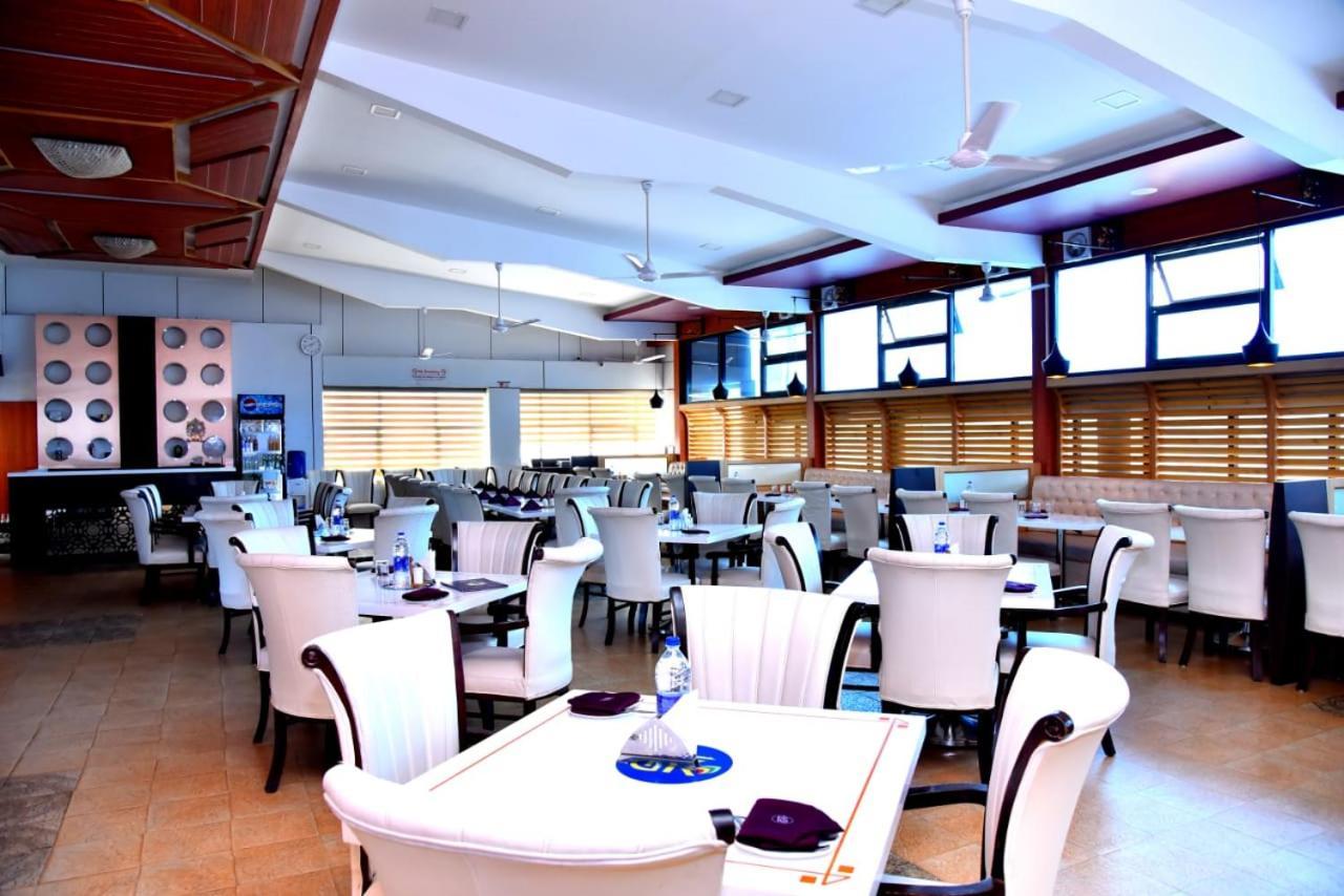 The Grand Krishna Luxury Hotel Chikmagalūr Exterior foto